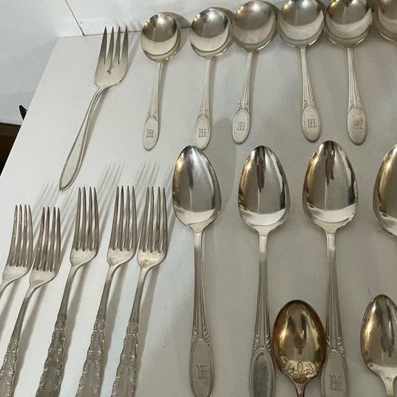 Flatware Pieces - Picture 4 of 12